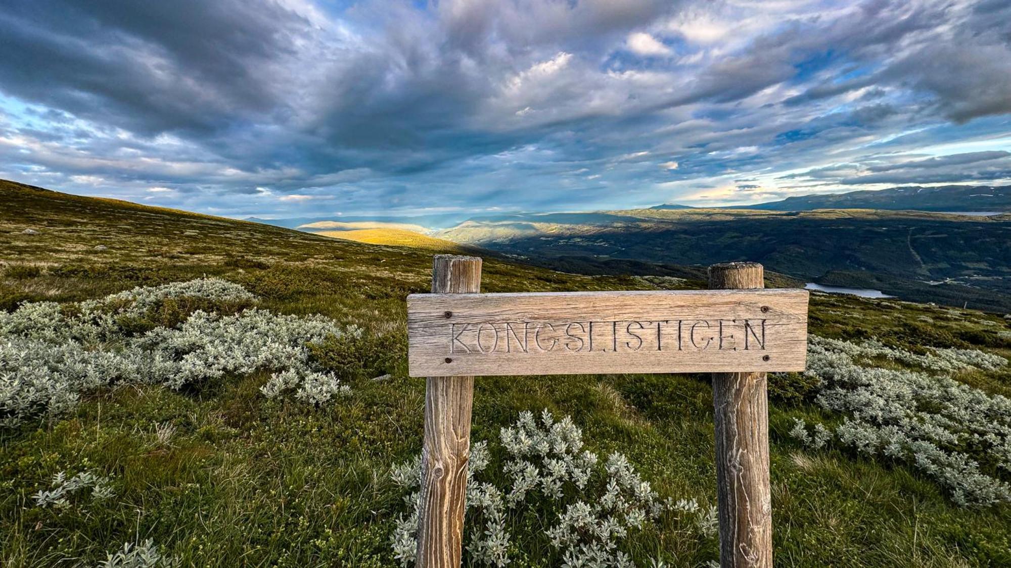 Mjosvang Kafe Vang I Valdres Buitenkant foto