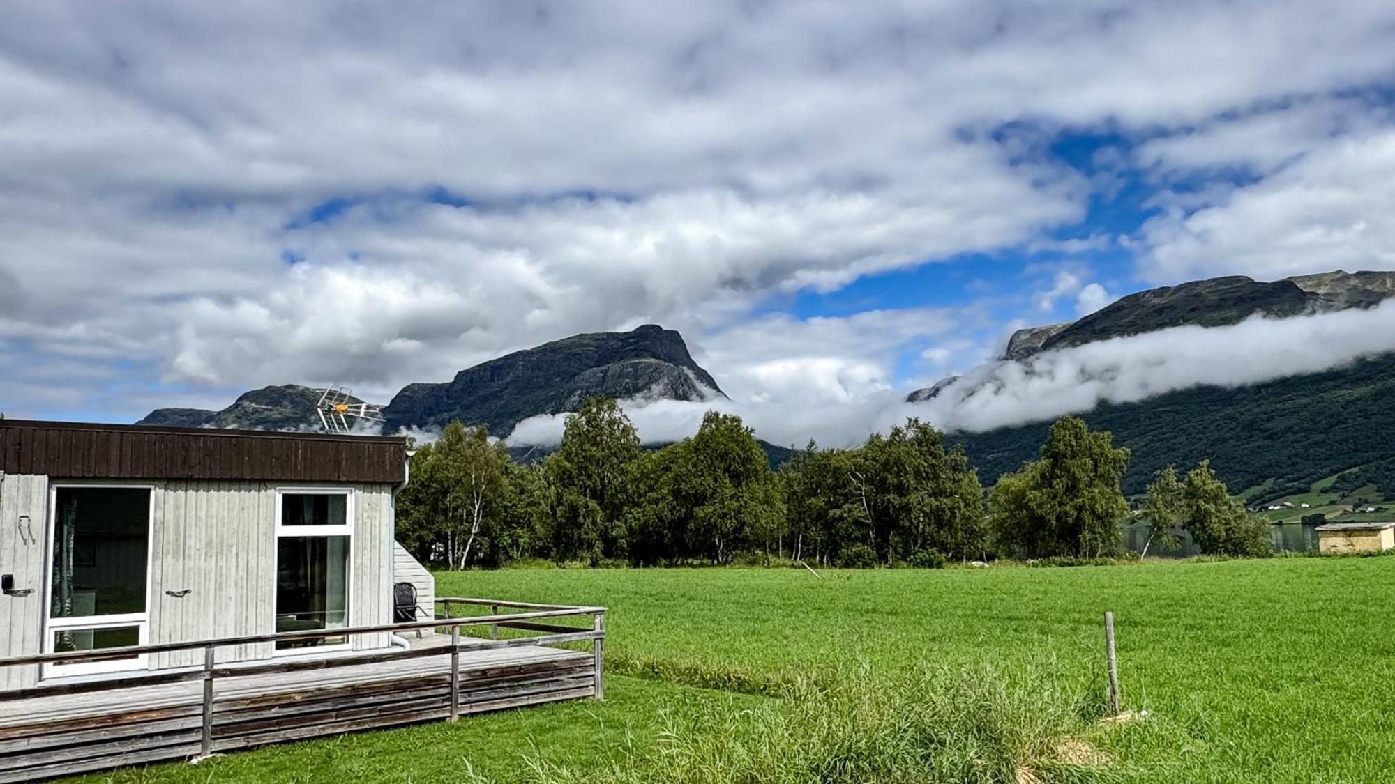 Mjosvang Kafe Vang I Valdres Buitenkant foto