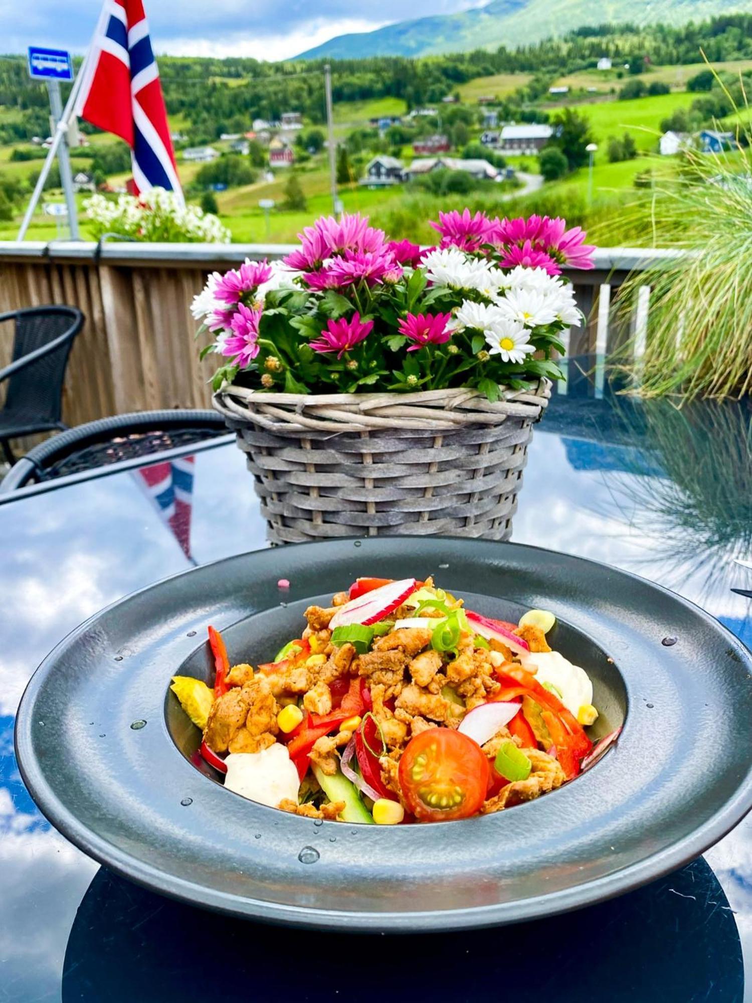 Mjosvang Kafe Vang I Valdres Buitenkant foto